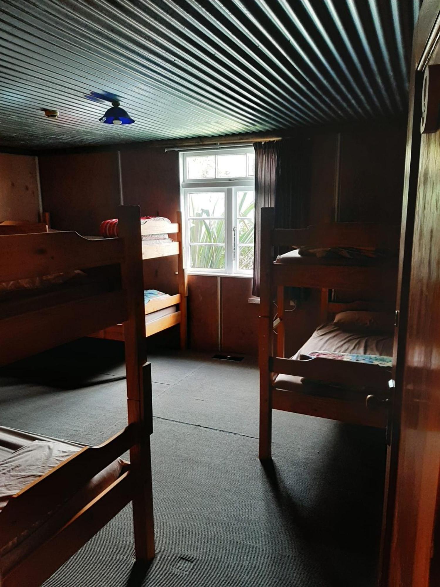 The Crossing Lodge & Backpackers Erua Extérieur photo