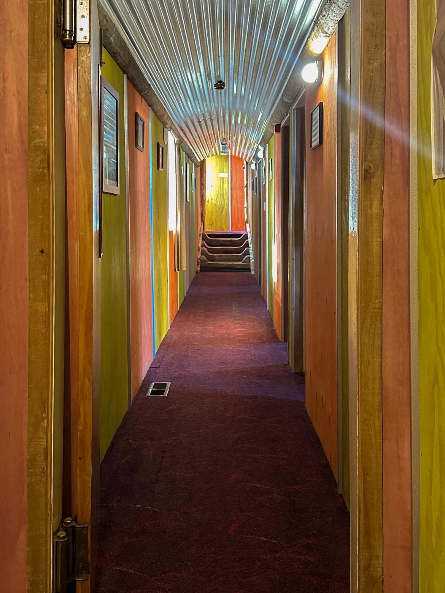 The Crossing Lodge & Backpackers Erua Extérieur photo