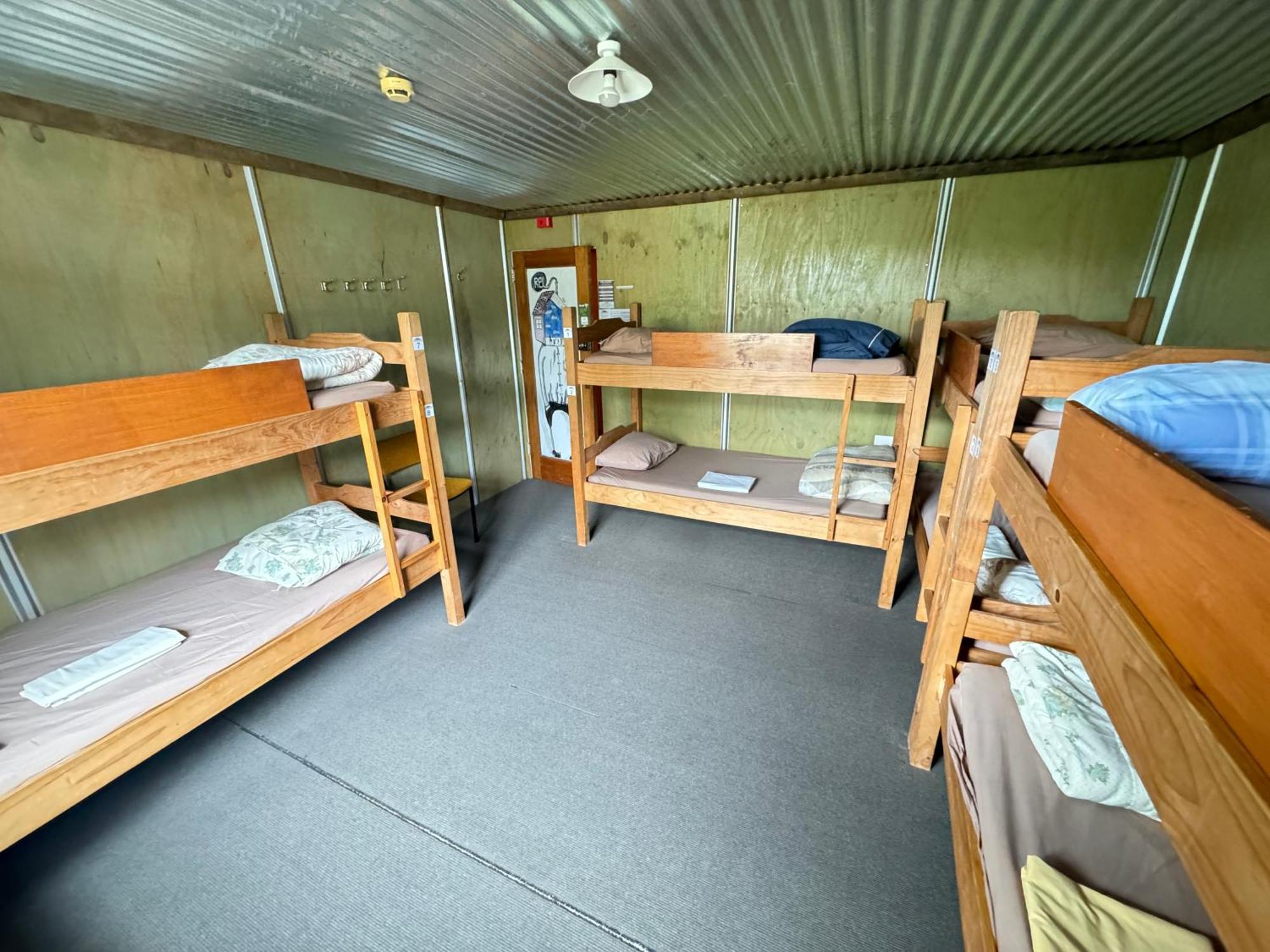 The Crossing Lodge & Backpackers Erua Extérieur photo