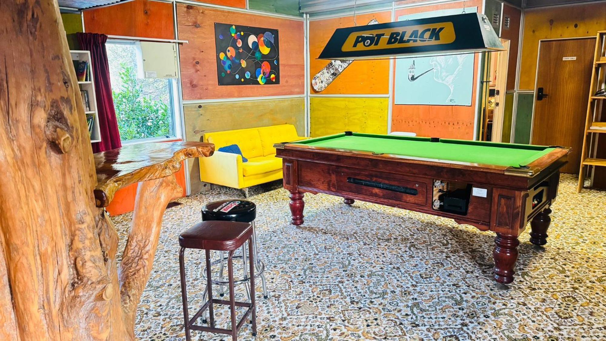 The Crossing Lodge & Backpackers Erua Extérieur photo