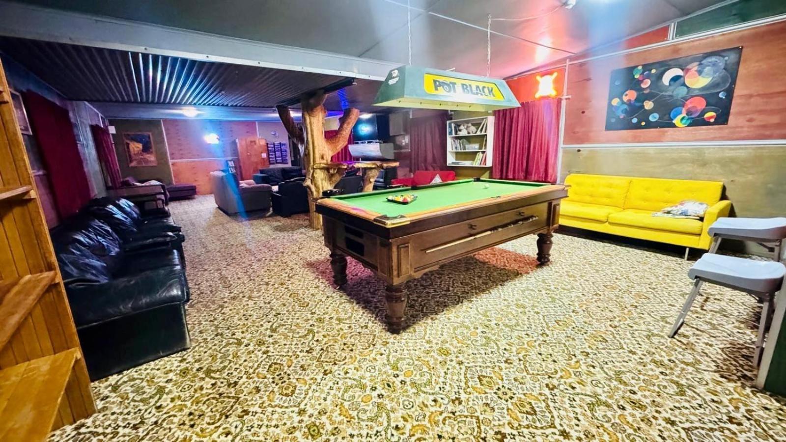 The Crossing Lodge & Backpackers Erua Extérieur photo