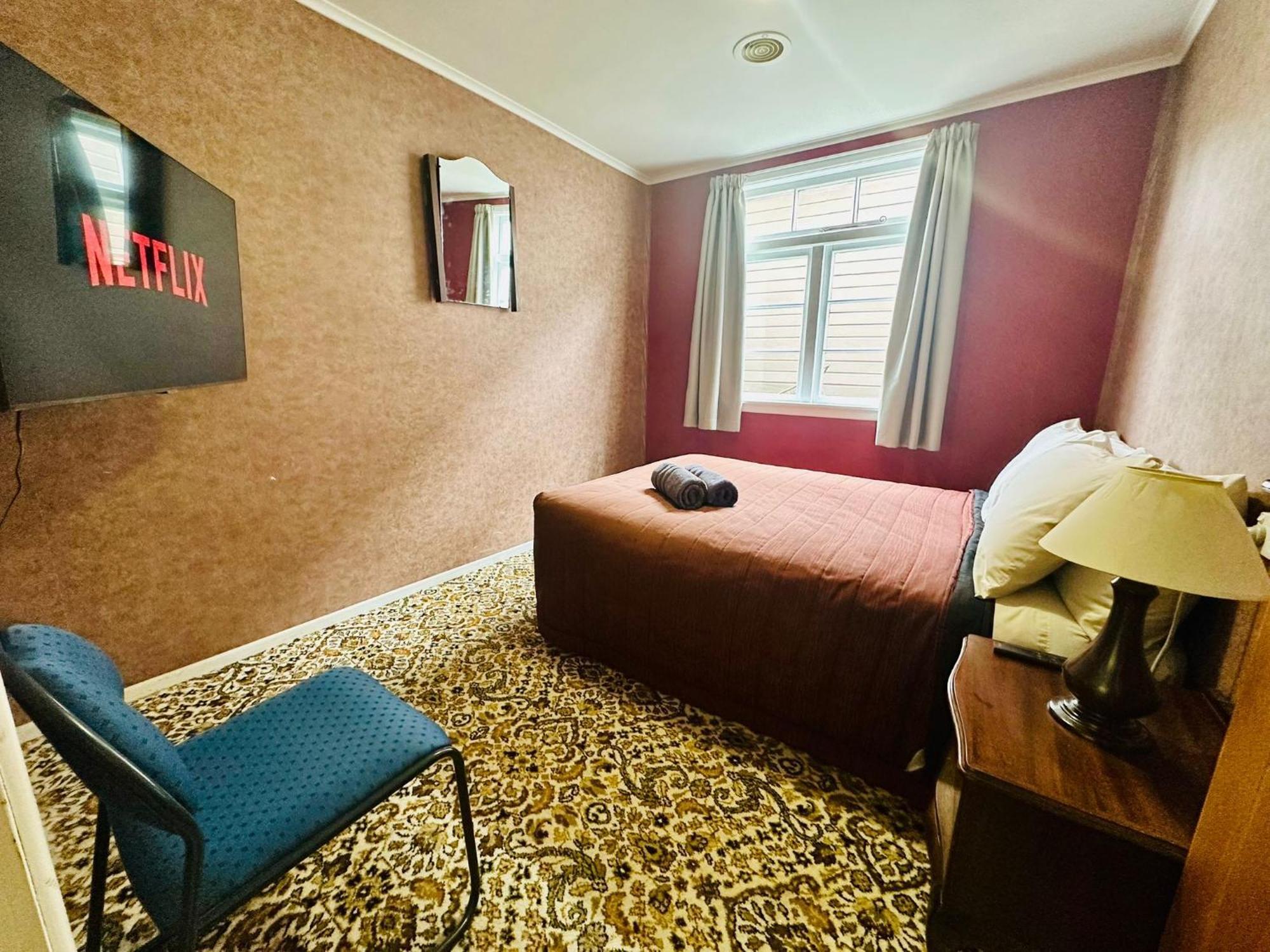 The Crossing Lodge & Backpackers Erua Extérieur photo